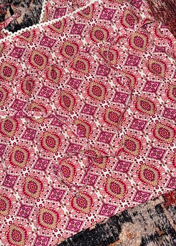 Dantelli Bohem Desenli V Yaka Bluz - Görsel 4