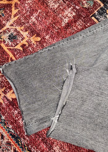 Gri Batik Desenli Bol Kesim Kadın Kot Pantolon - Görsel 2