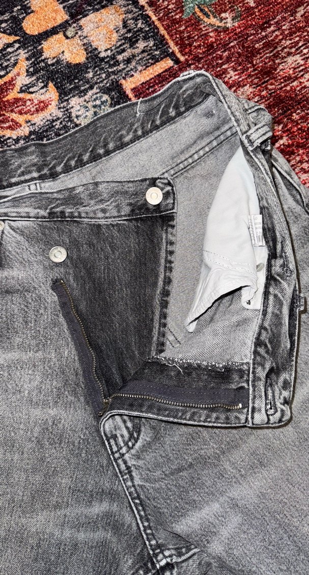 Gri Batik Desenli Bol Kesim Kadın Kot Pantolon - Görsel 3