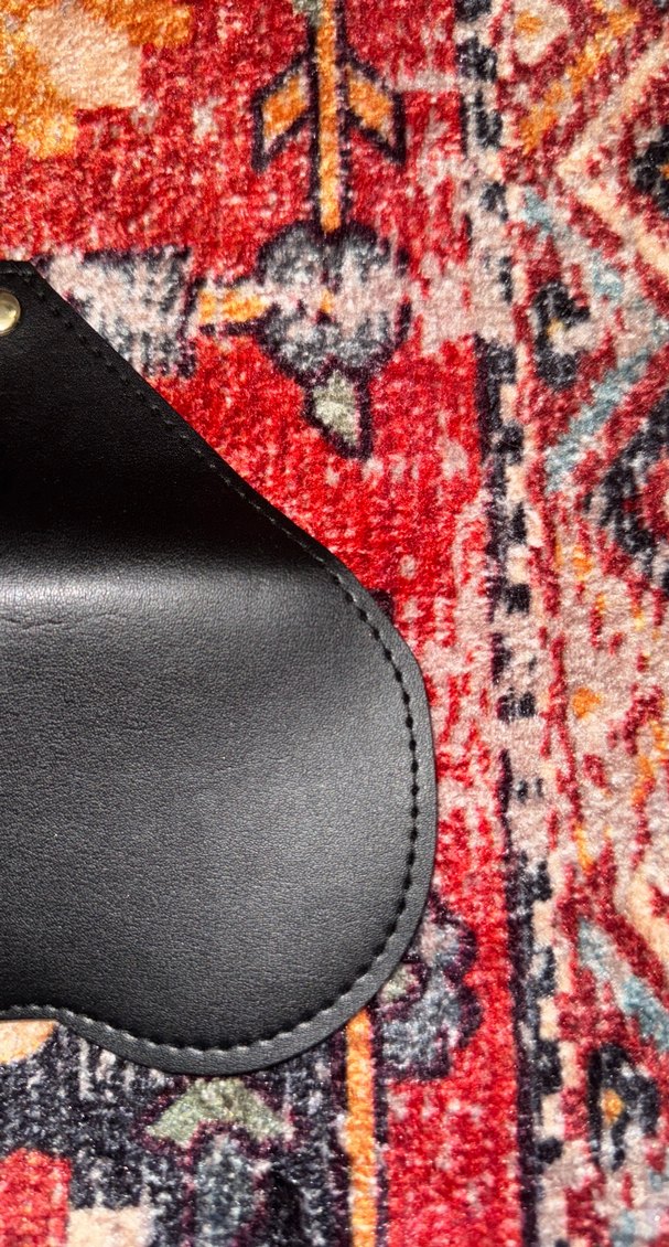 Kemer Tokalı Kadın Gözlük Kılıfı - Görsel 4