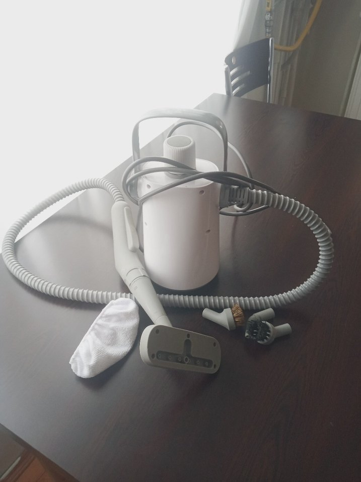 Beyaz ve Gri Elektrikli Süpürge - Görsel 2