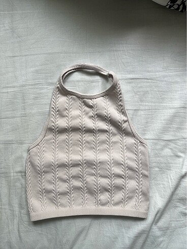 Bershka halter yaka crop top