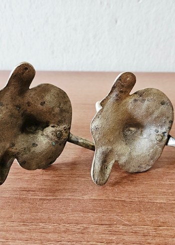 Antika, pirinç, çift şinanay mumluk. - Görsel 6