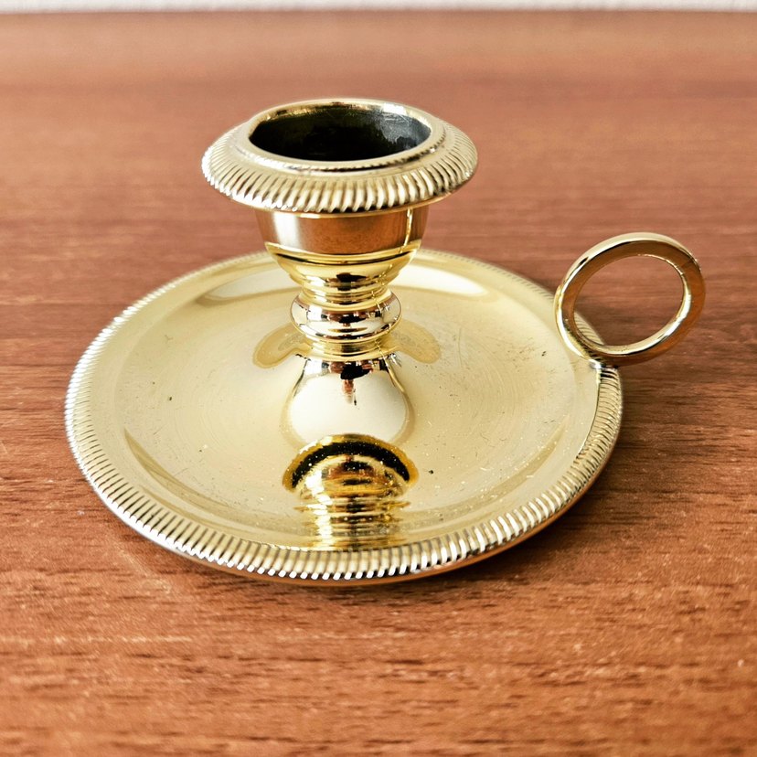 Alman, pirinç, şinanay mumluk. 
Yükseklik 5.5 cm. Çapı 8.5 cm. - Görsel 3