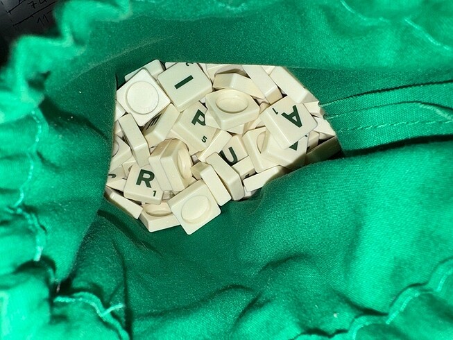  Beden SCRABBLE KUTU OYUNU