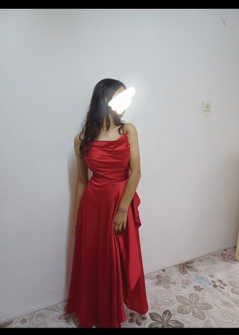 Trendyol & Milla Kırmızı Yırtmaçlı Elbise