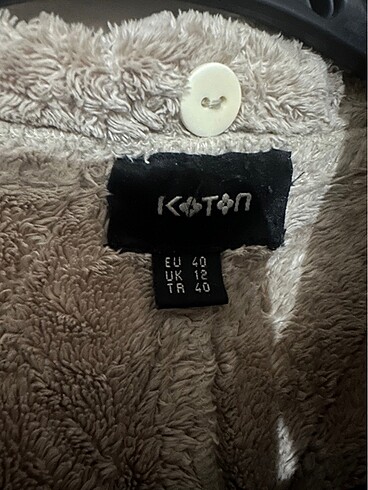 Koton Mont kaban