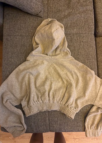 Trendyol & Milla TrendyolMilla V Yaka Crop Gri Sweatshirt
