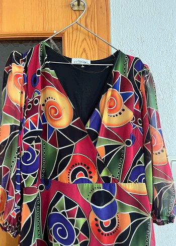 Bohem Renkli Desenli V Yaka Mini Elbise - Görsel 3