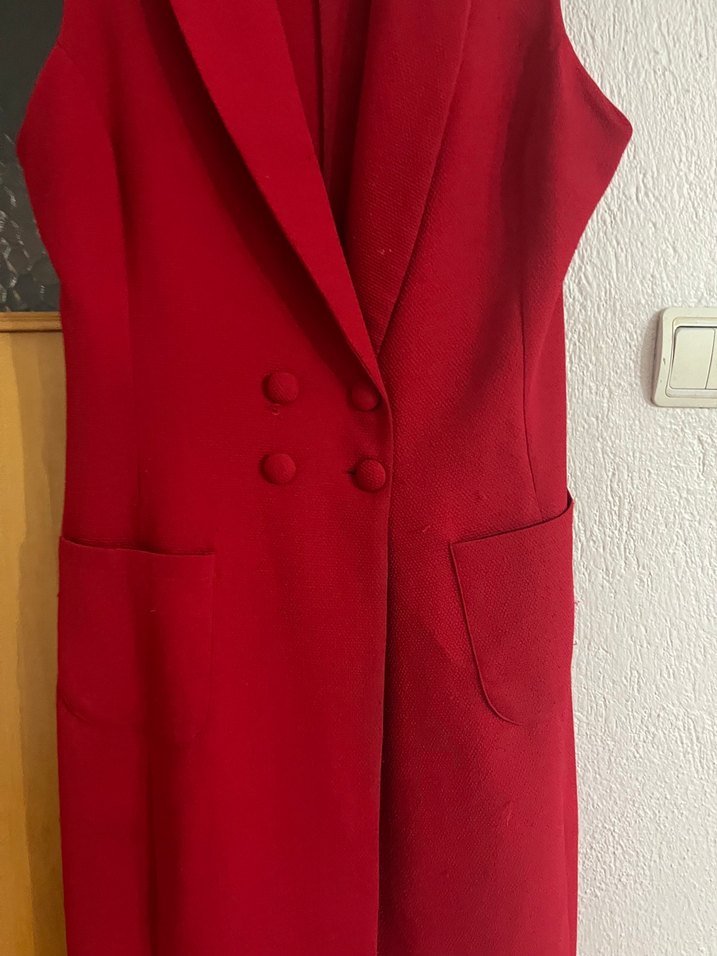 Kırmızı Düğmeli Uzun Kadın Yelek - Görsel 3