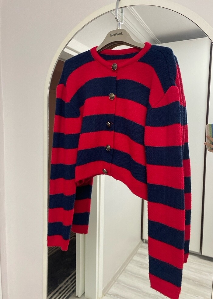 Crop hırka - Görsel 2