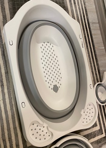 Katlanabilir Bebek Küveti ve Katlanabilir Kova Seti - Görsel 3