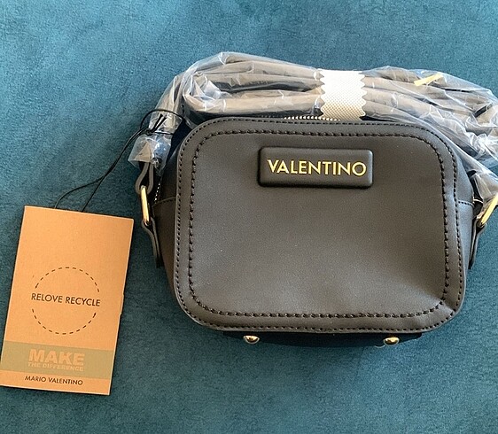 Valentino Siyah Deri Çanta