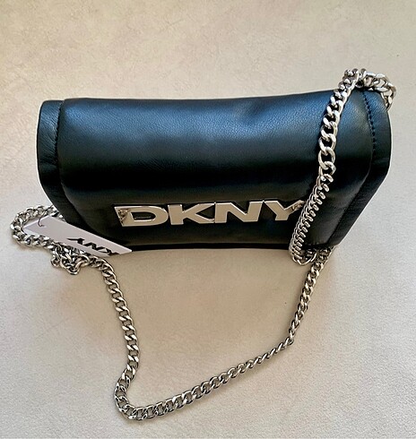  Beden siyah Renk DKNY Logolu Siyah Deri Çanta