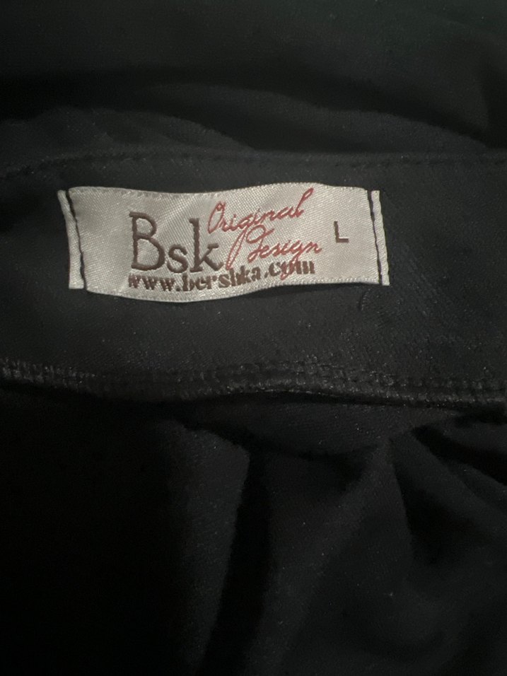 Siyah V Yakalı Kadın Triko Elbise Bershka marka - Görsel 3