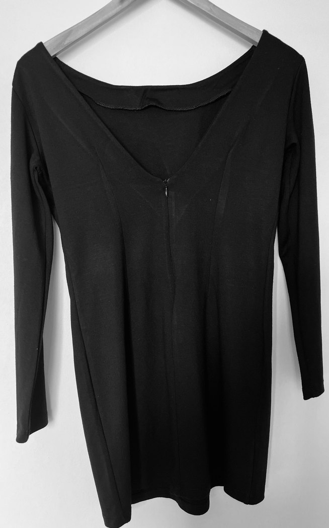 Siyah V Yakalı Kadın Triko Elbise Bershka marka - Görsel 2