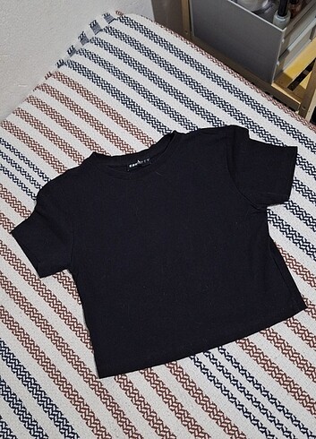 defacto siyah crop