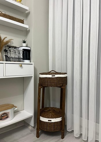 Tasarımcı Beyaz Detaylı Gri Hasır Sepet