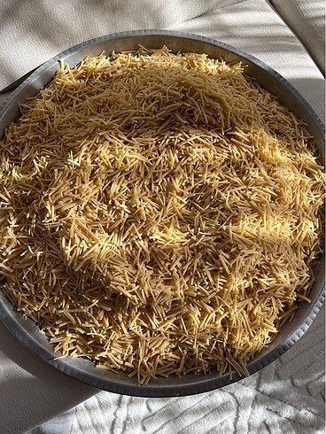  Erişte(Köy yumurtası ile yapılmıştır)