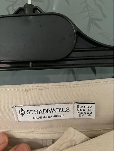 Stradivarius Stradivarius kumaş pantalon