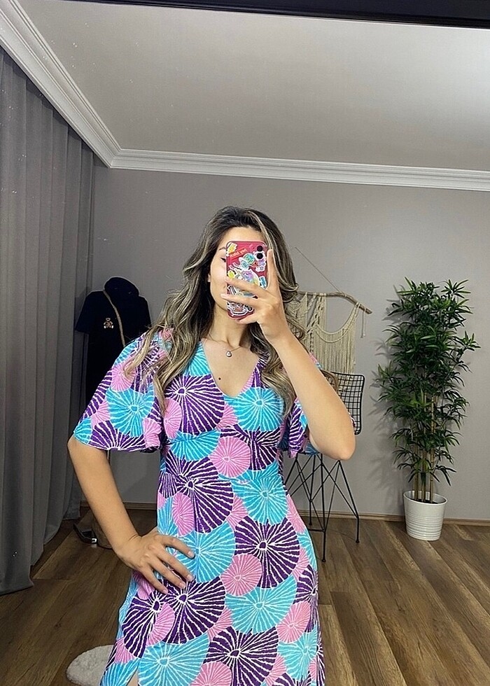 Desenli elbise - Görsel 4