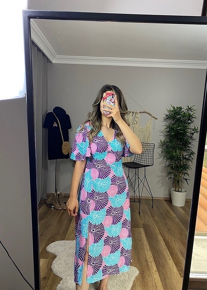 Desenli elbise - Görsel 3