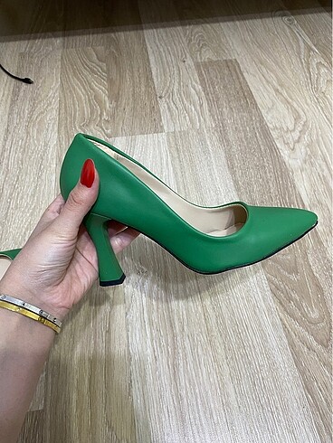 36 Beden Yeşil topuklu ayakkabı