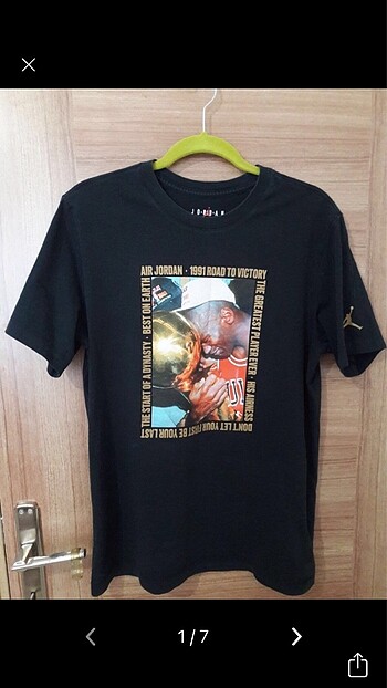 Nike Air Jordan Remastered Photo Tee