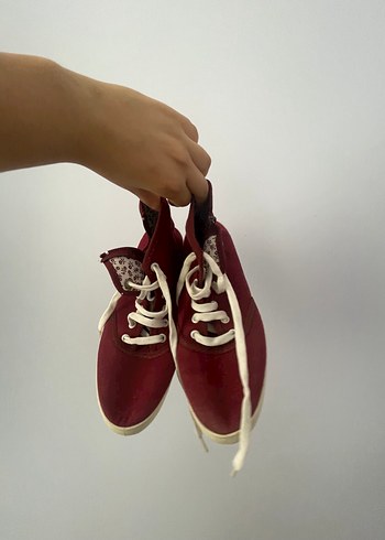 Bordo Parlak Bağcıklı Kadın Spor Ayakkabı