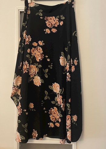 Siyah Çiçekli Uzun Bohem Etek - Görsel 3