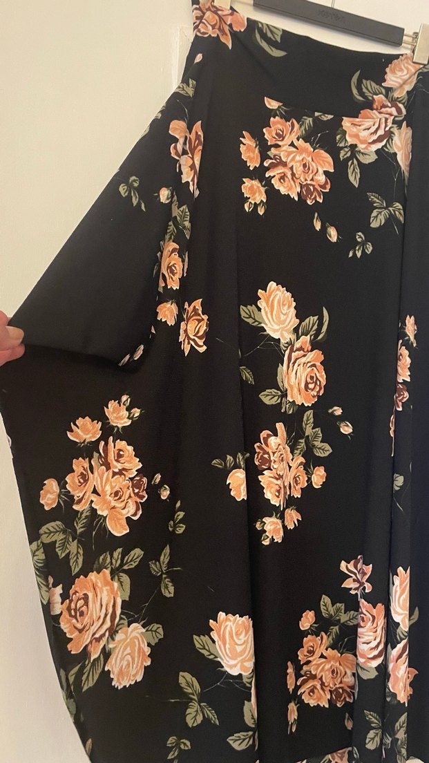 Siyah Çiçekli Uzun Bohem Etek - Görsel 2