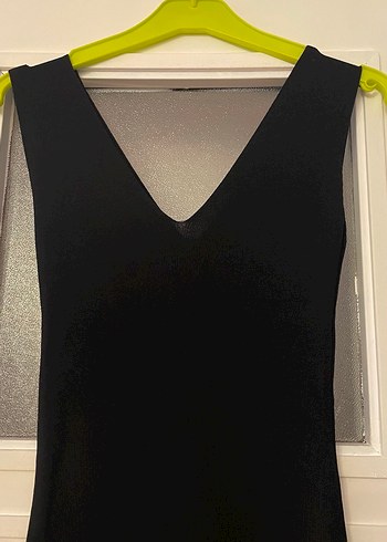 Siyah V Yakalı Uzun Kadın Elbise - Görsel 2