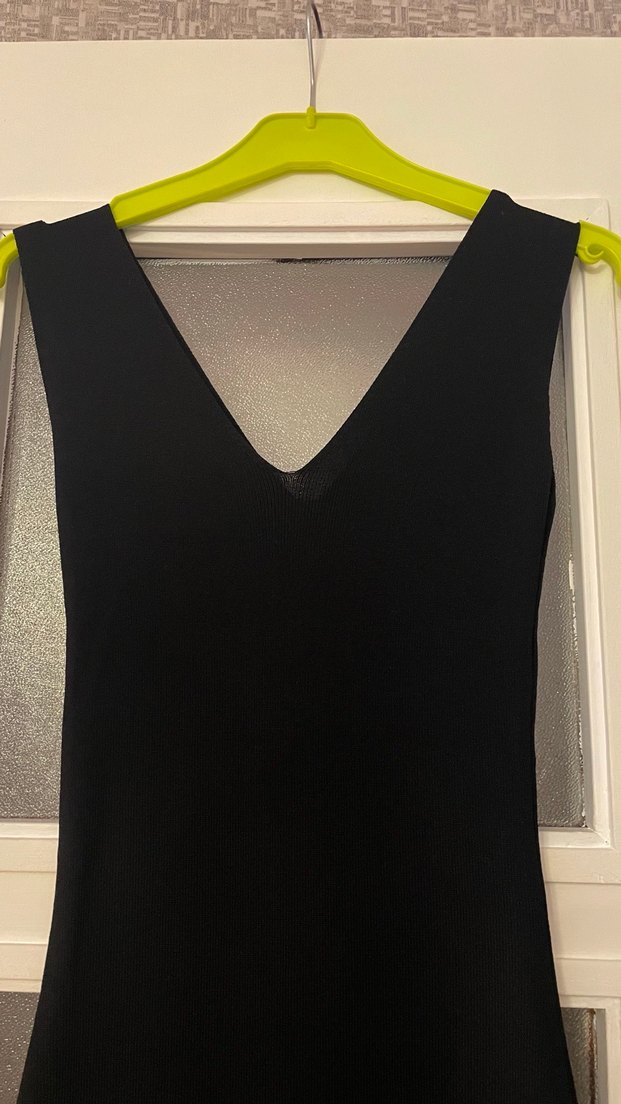 Siyah V Yakalı Uzun Kadın Elbise - Görsel 2