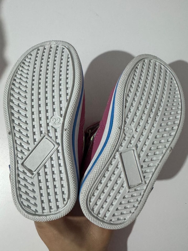 Kız Çocuk Pembe Renkli Bağcıklı Spor Ayakkabı - Görsel 3