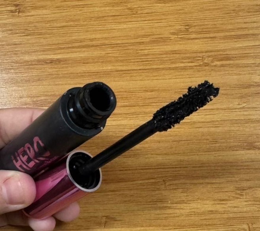 Sıfır Parlak Pembe Maskara - Görsel 3