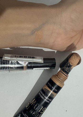 BORN TO GLOW Kapatıcı ve Aydınlatıcı - Koyu Ten - Görsel 3