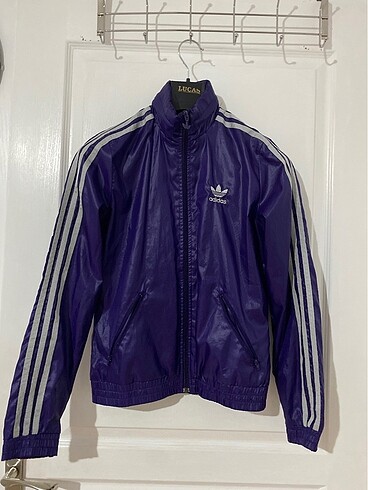 Adidas yağmurluk