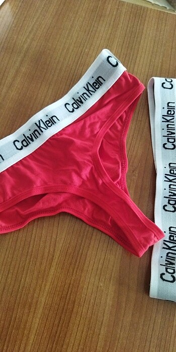 l Beden kırmızı Renk Calvin Klein iç çamaşırı 