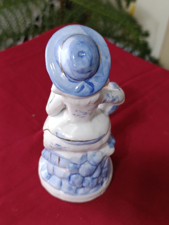 vintege Hollanda Mavi şapkalı beyaz porselen figür - Görsel 2