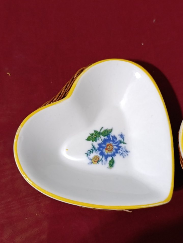 vintege porselen Çiçek Desenli Kalp Şeklinde Tabak Seti - Görsel 2