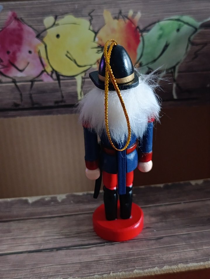 Ahşap Kurşun Asker Figür fındık kıran adet fiyatıdır - Görsel 3