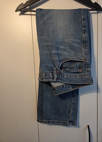 Taşınma nedeniyle acil satılık,levis kot 511 , orjinal