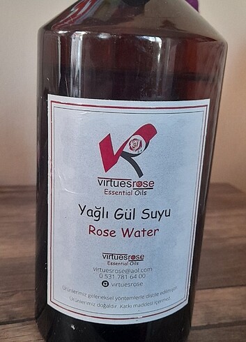 Doğal Gül suyu