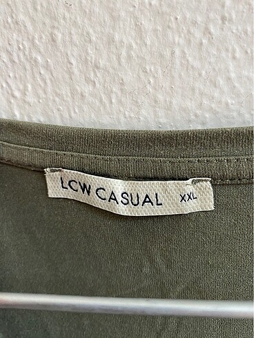 LC Waikiki Haki yeşil renkli tshirt