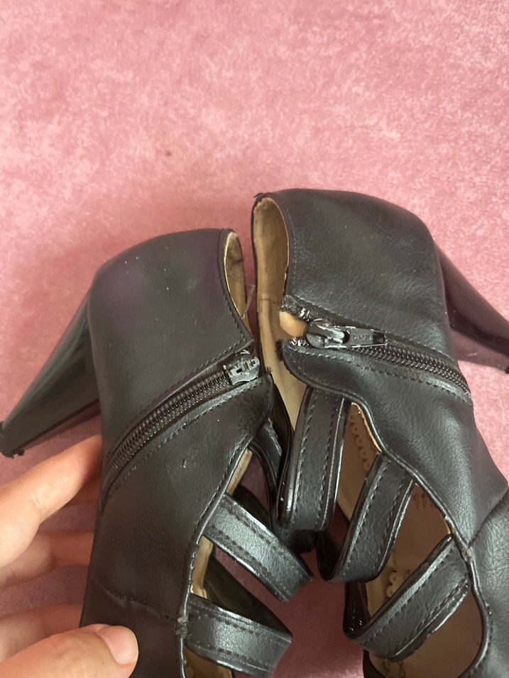 Siyah Tokalı Stiletto Kadın Ayakkabı - Görsel 4