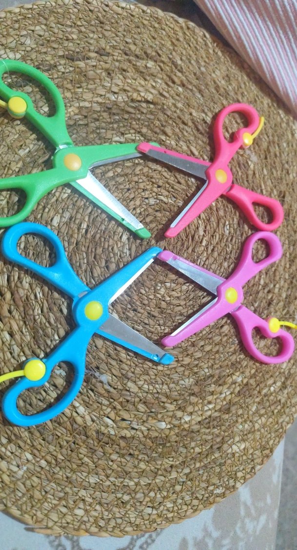 Renkli Okul Aktivite Makasları - Görsel 2