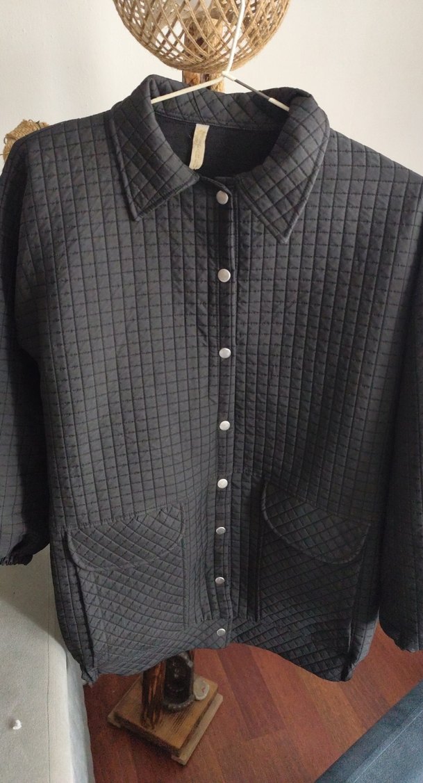 Düğmeli siyah Kadın  kapitone Ceket - Görsel 2