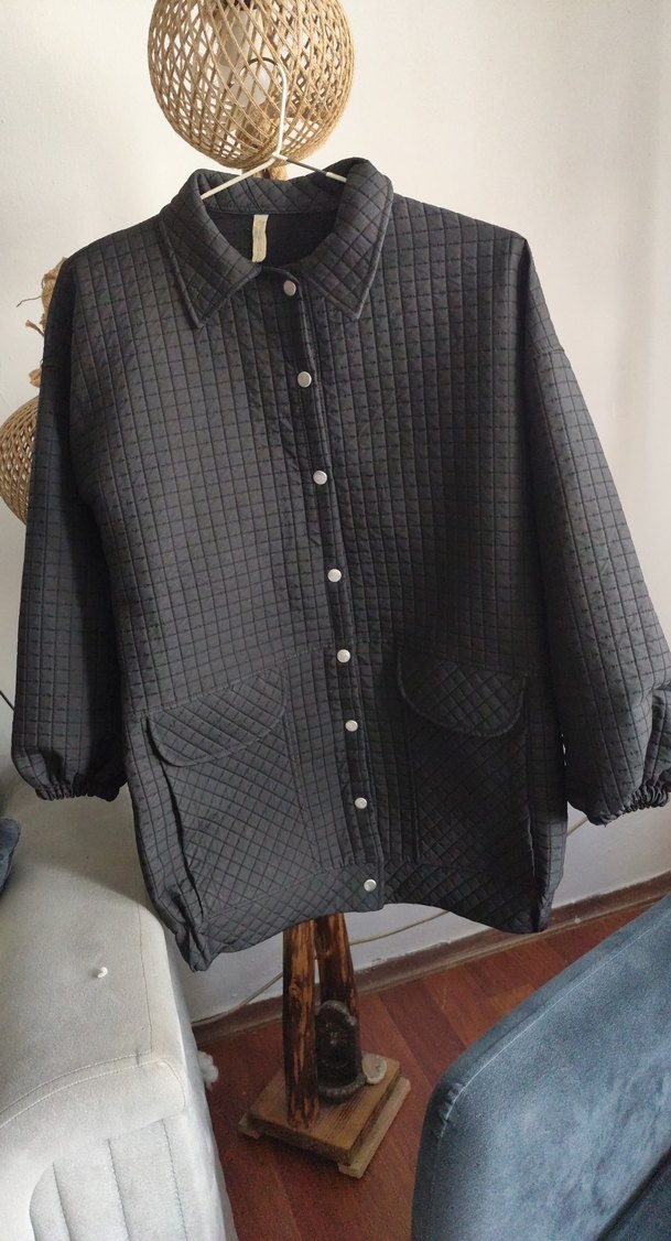 Düğmeli siyah Kadın  kapitone Ceket - Görsel 4