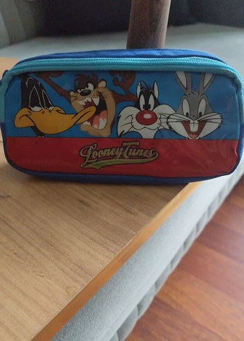 Renkli Looney Tunes Çocuk Kalem Kutusu orjinal