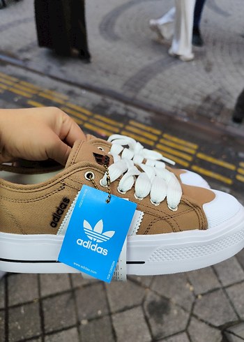 Bej Renk Bağcıklı Kadın Spor Ayakkabı numaralar mevcuttur - Görsel 2